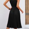 Women's 2025 Summer Sleeveless Halter Neck Pleated Midi Cocktail Dresses A Line Flowy Beach Sun Dress with Belt