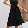 Women's 2025 Summer Sleeveless Halter Neck Pleated Midi Cocktail Dresses A Line Flowy Beach Sun Dress with Belt